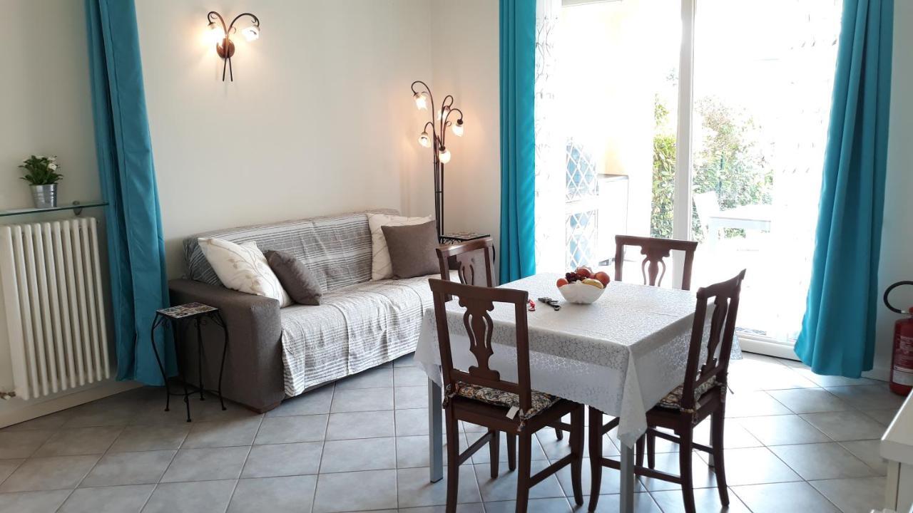 Il Giardino Di Laura - Sirmione Apartment Exterior photo